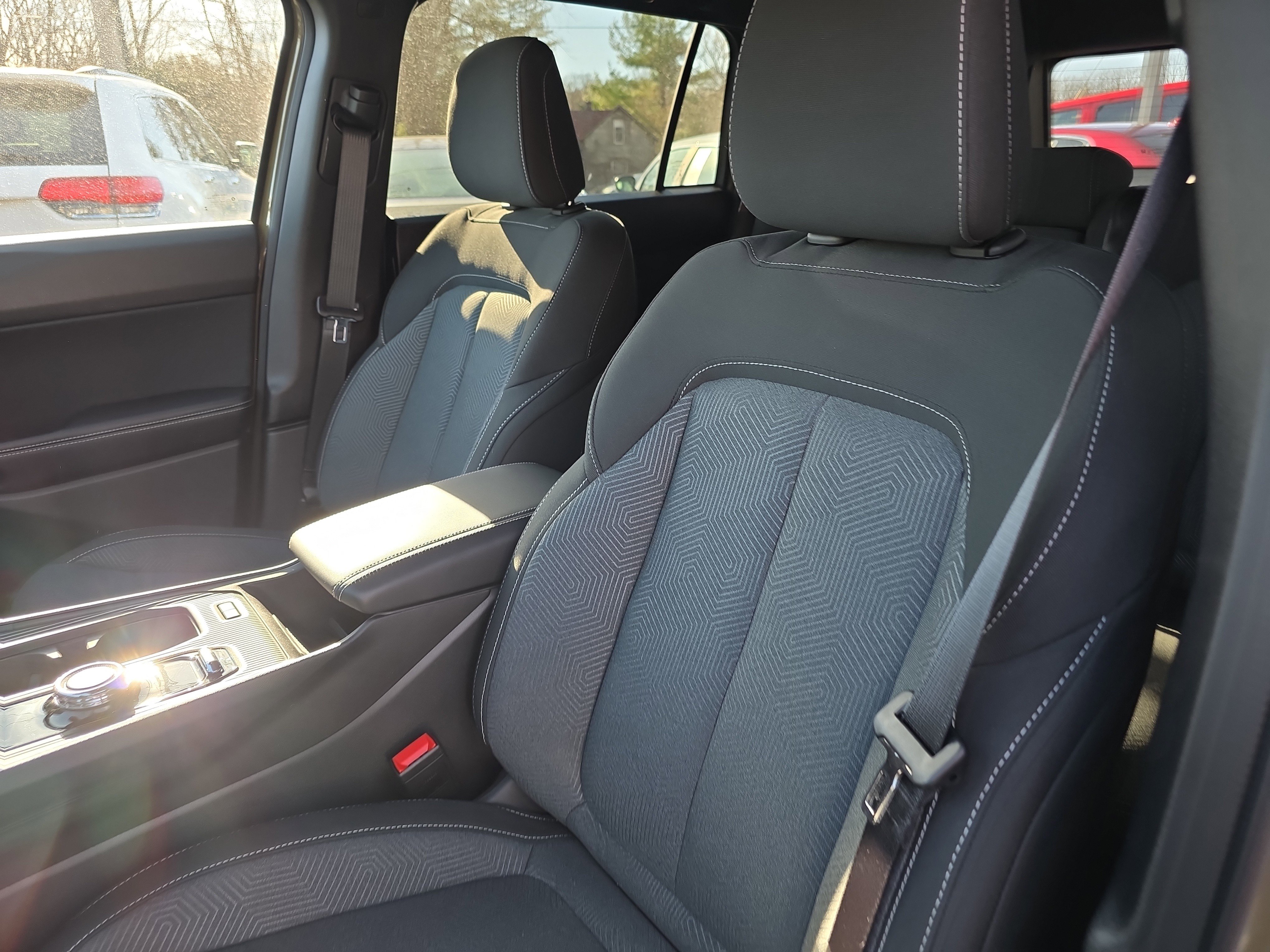 New 2026 Jeep Cherokee Laredo image 4