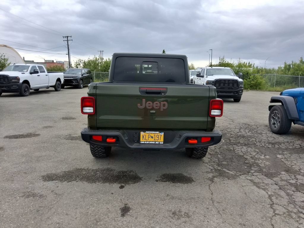 Used 2023 Jeep Gladiator Mojave AWD/4WD image 7
