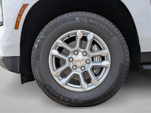 New 2026 Chevrolet Suburban LS image 18