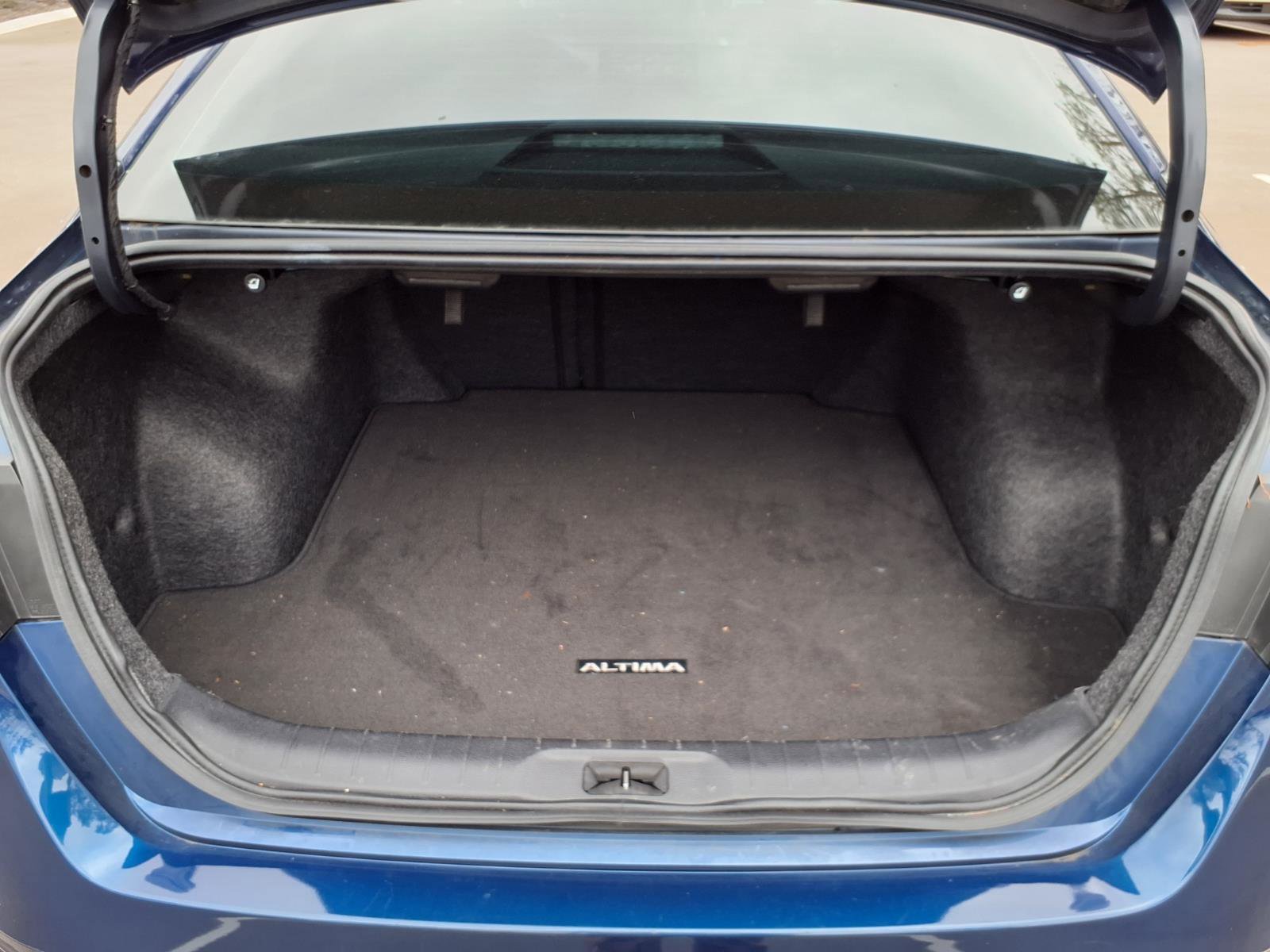 Used 2024 Nissan Altima 2.5 SR w/ SR Premium Package image 25