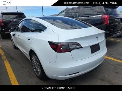 Used 2020 Tesla Model 3 Standard Range RWD image 6