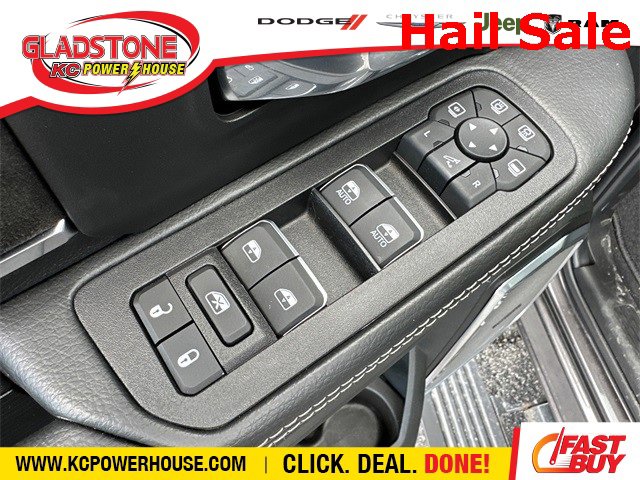 Used 2025 RAM 2500 Laramie image 32