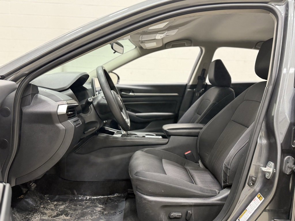 Used 2023 Nissan Altima 2.5 SV image 18