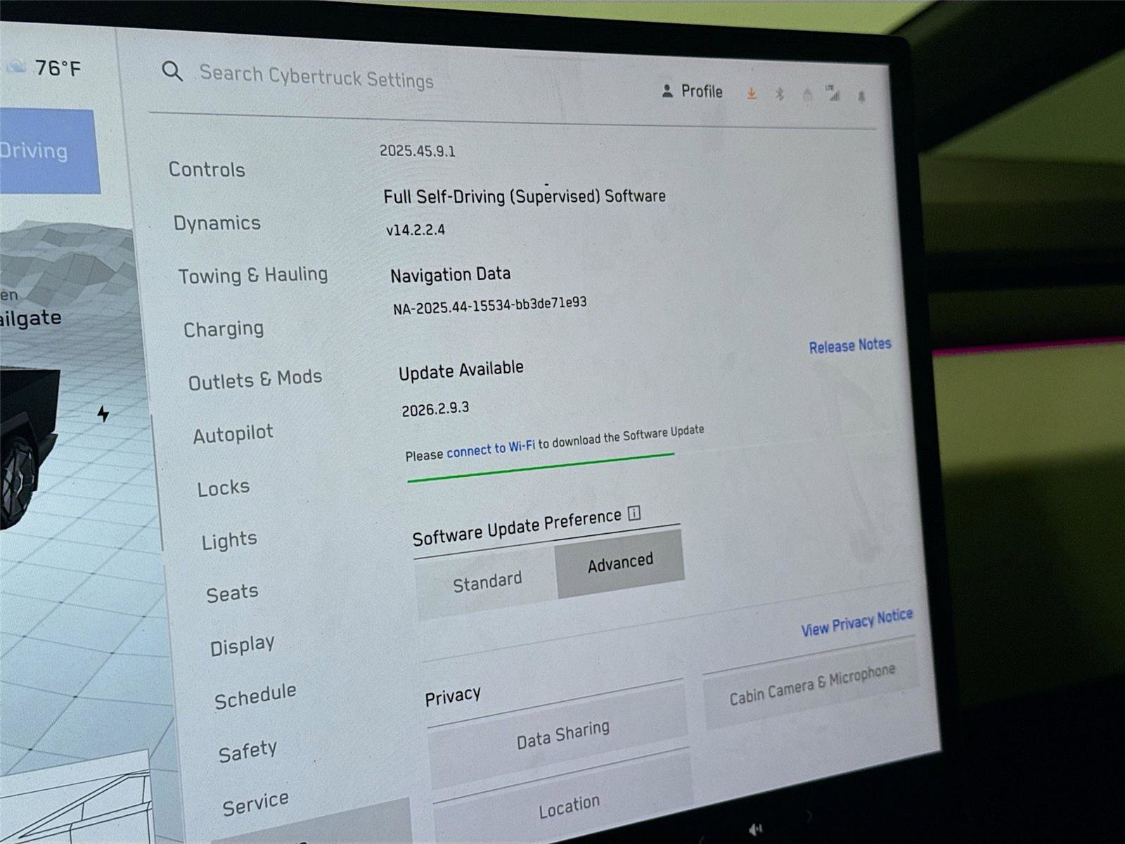 Used 2024 Tesla Cybertruck AWD Crew Cab image 7
