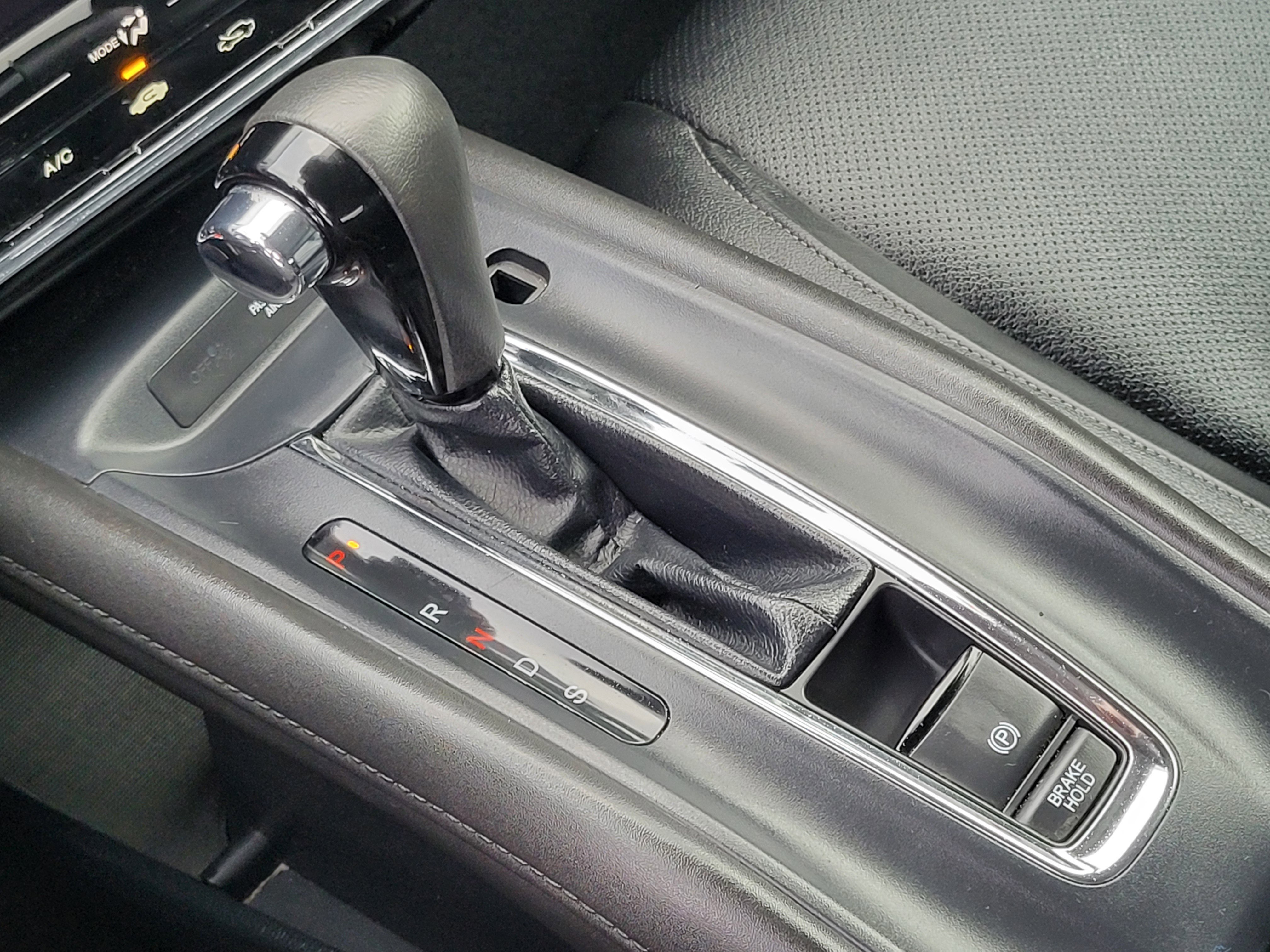 Used 2022 Honda HR-V EX-L image 14