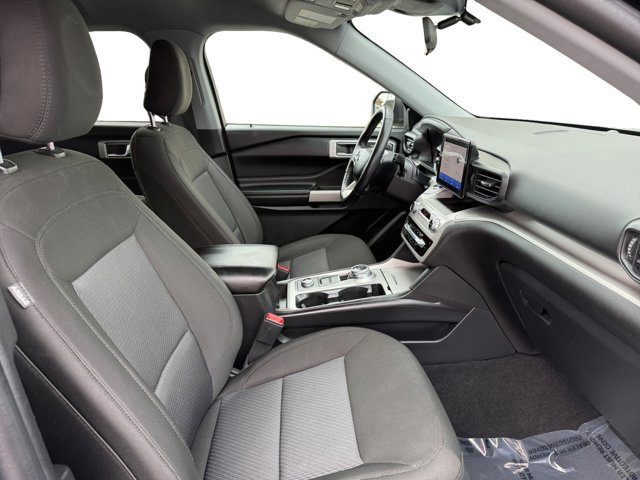 Used 2022 Ford Explorer XLT image 12