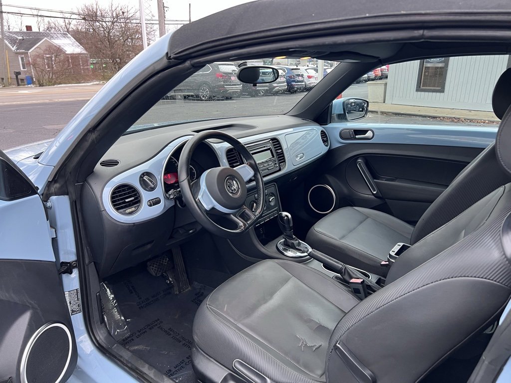 Used 2013 Volkswagen Beetle 2.5 image 9