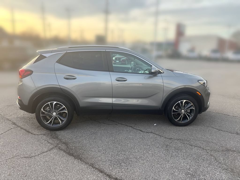 Used 2023 Buick Encore GX Select AWD/4WD image 9