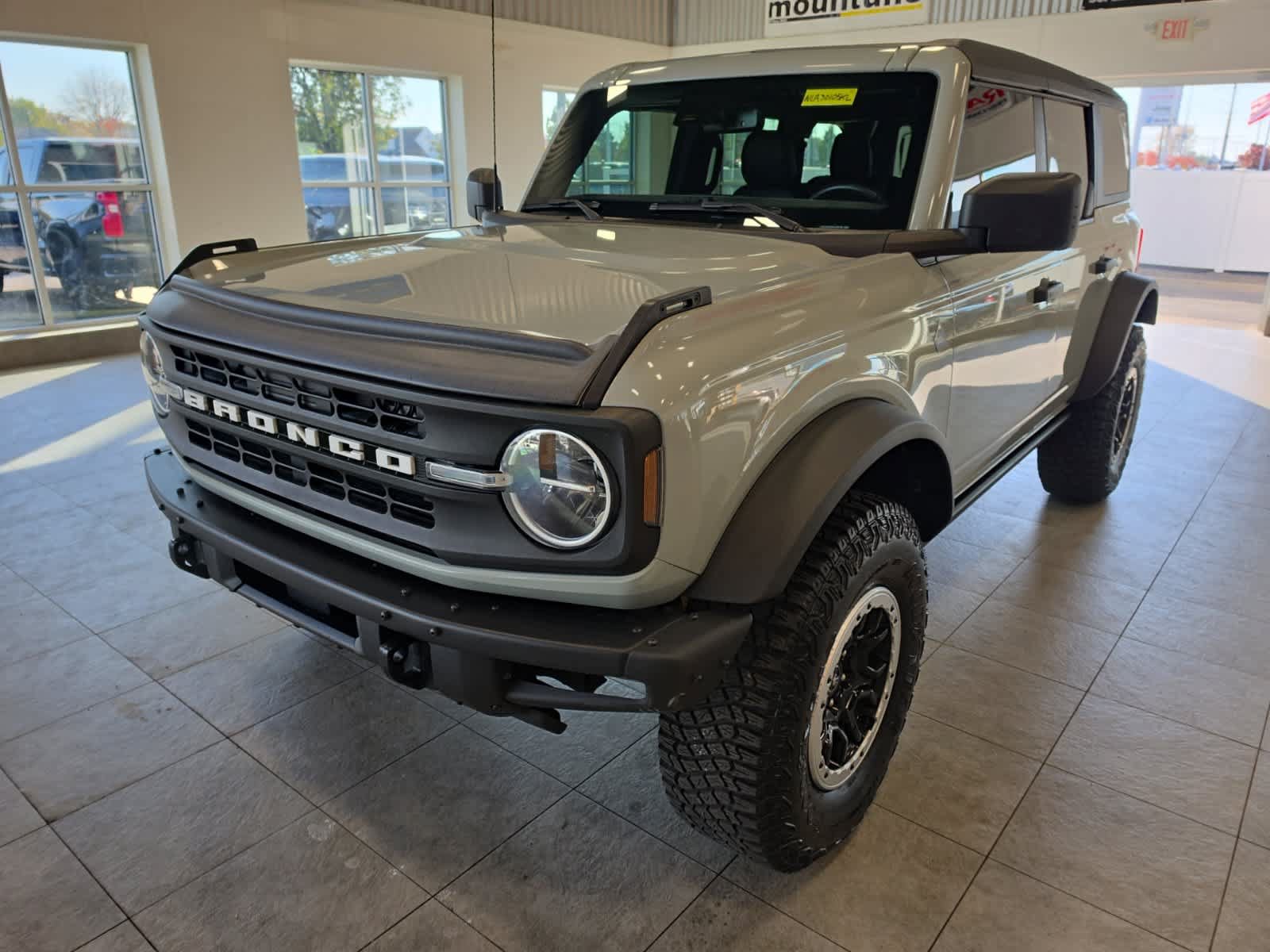 Used 2022 Ford Bronco Black Diamond w/ Sasquatch Package