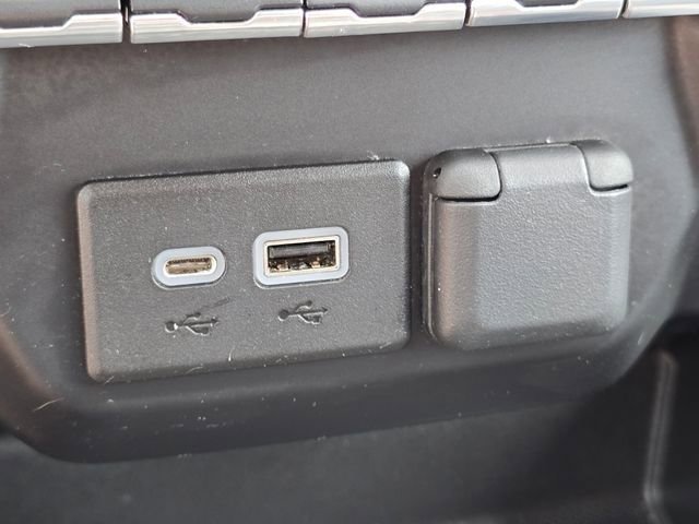 Used 2021 Chevrolet Silverado 1500 LT Trail Boss w/ Bed Protection Package AWD/4WD image 11