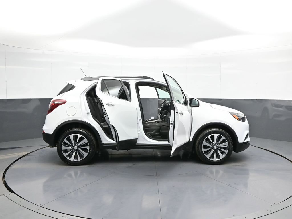 Used 2021 Buick Encore Preferred w/ Safety Package II image 41