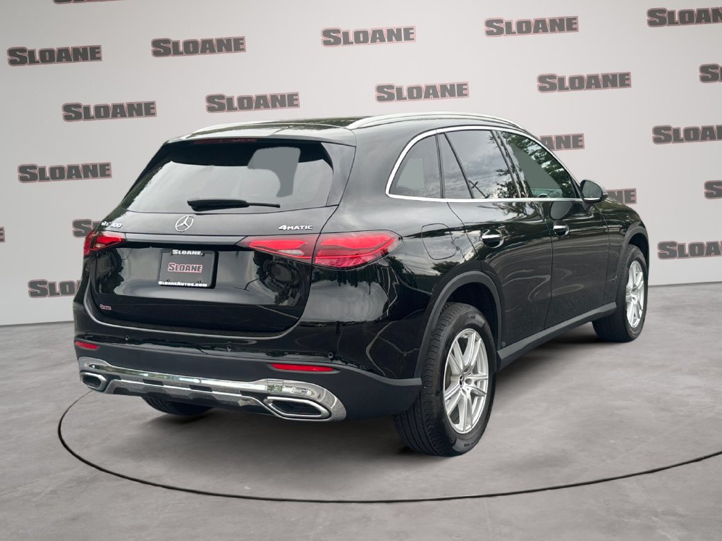Used 2023 Mercedes-Benz GLC 300 4MATIC image 5