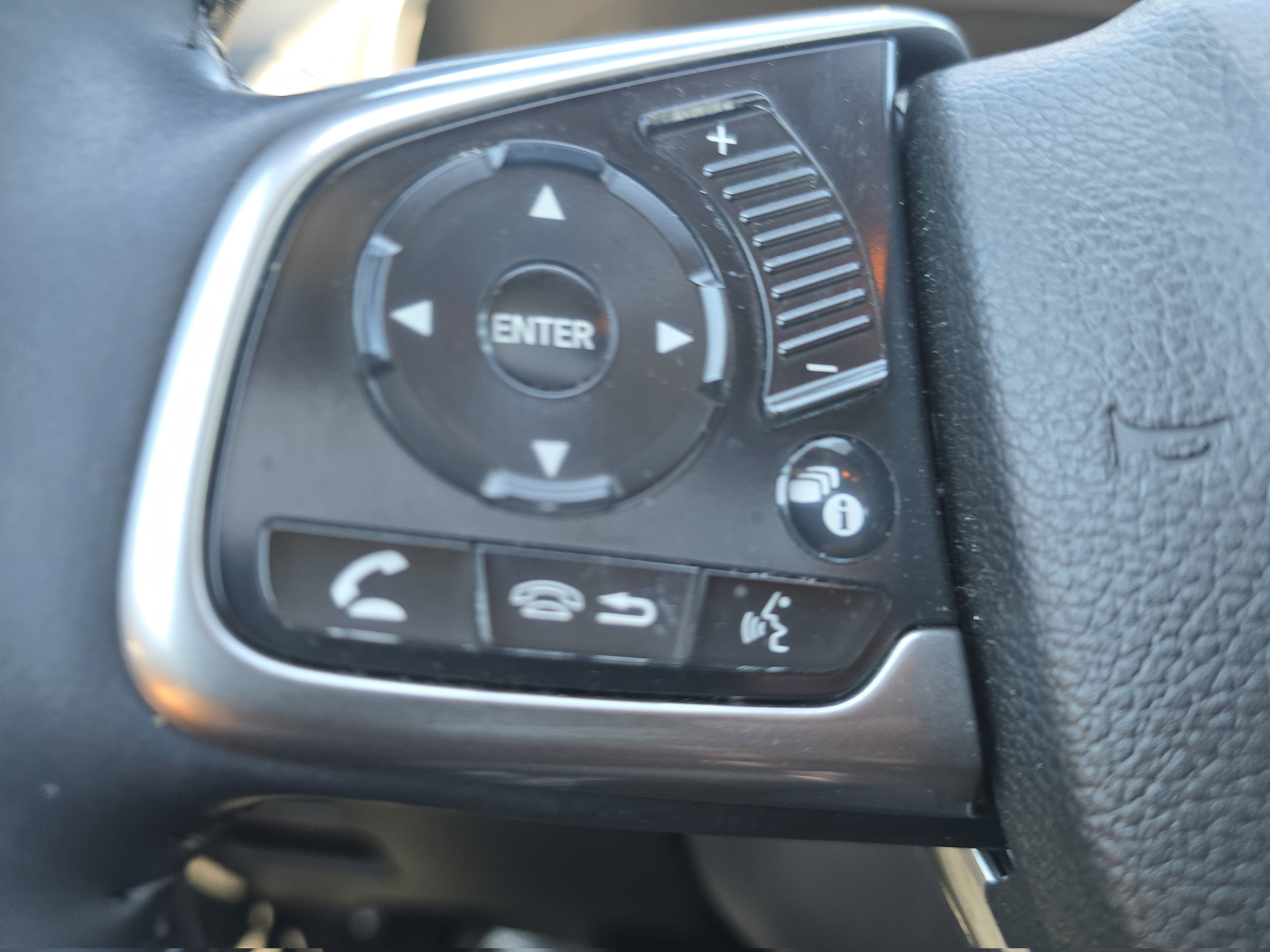 Used 2018 Honda CR-V EX-L image 17