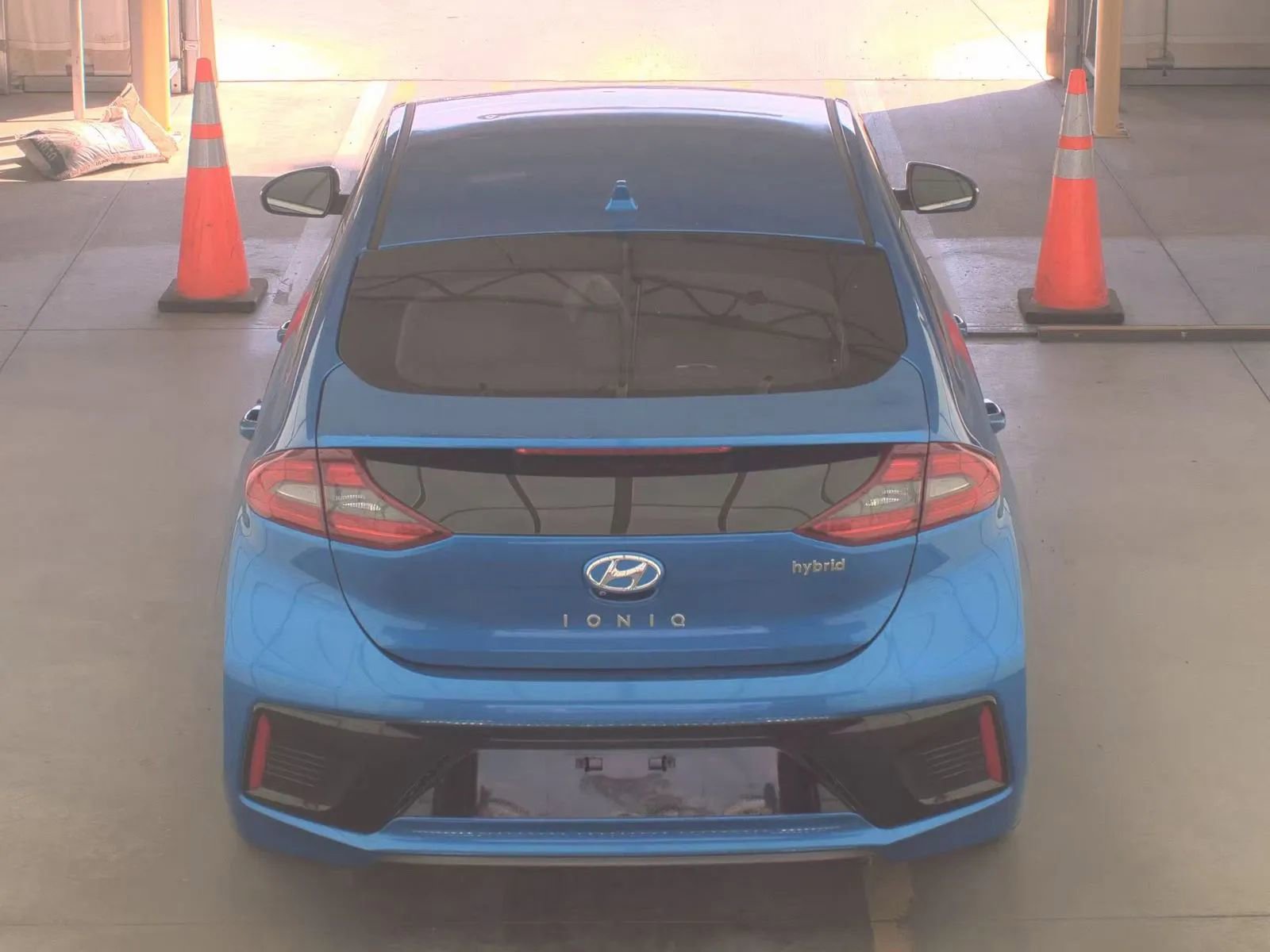 Used 2018 Hyundai Ioniq SEL image 6