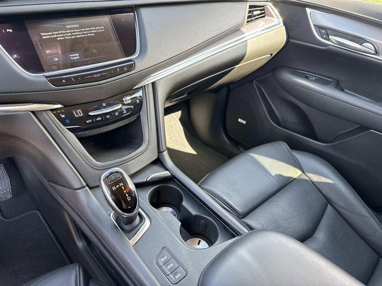 Used 2018 Cadillac XT5 Premium Luxury image 25