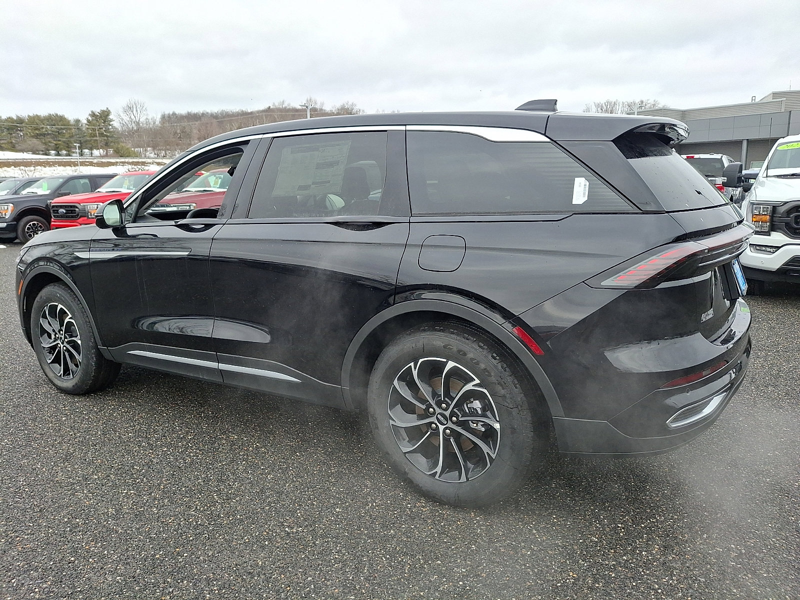 New 2026 Lincoln Nautilus Premier image 3