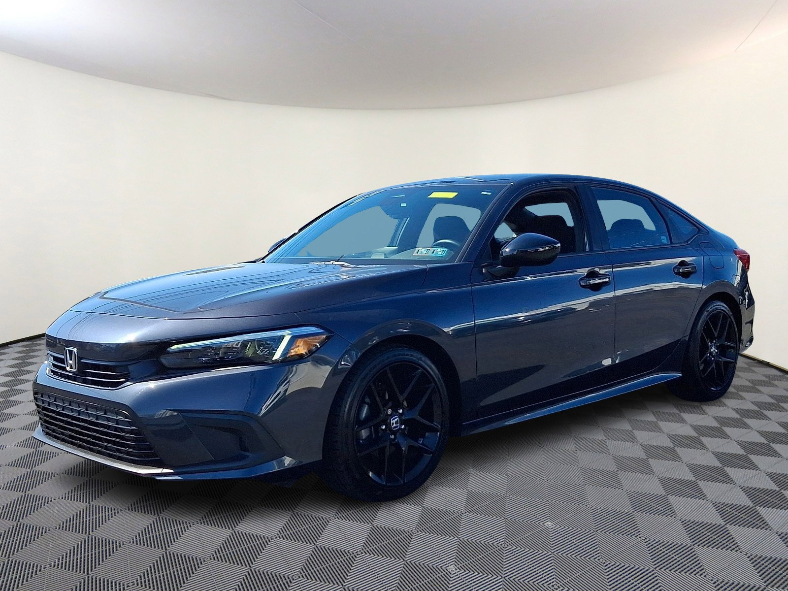 Used 2023 Honda Civic Sport image 3