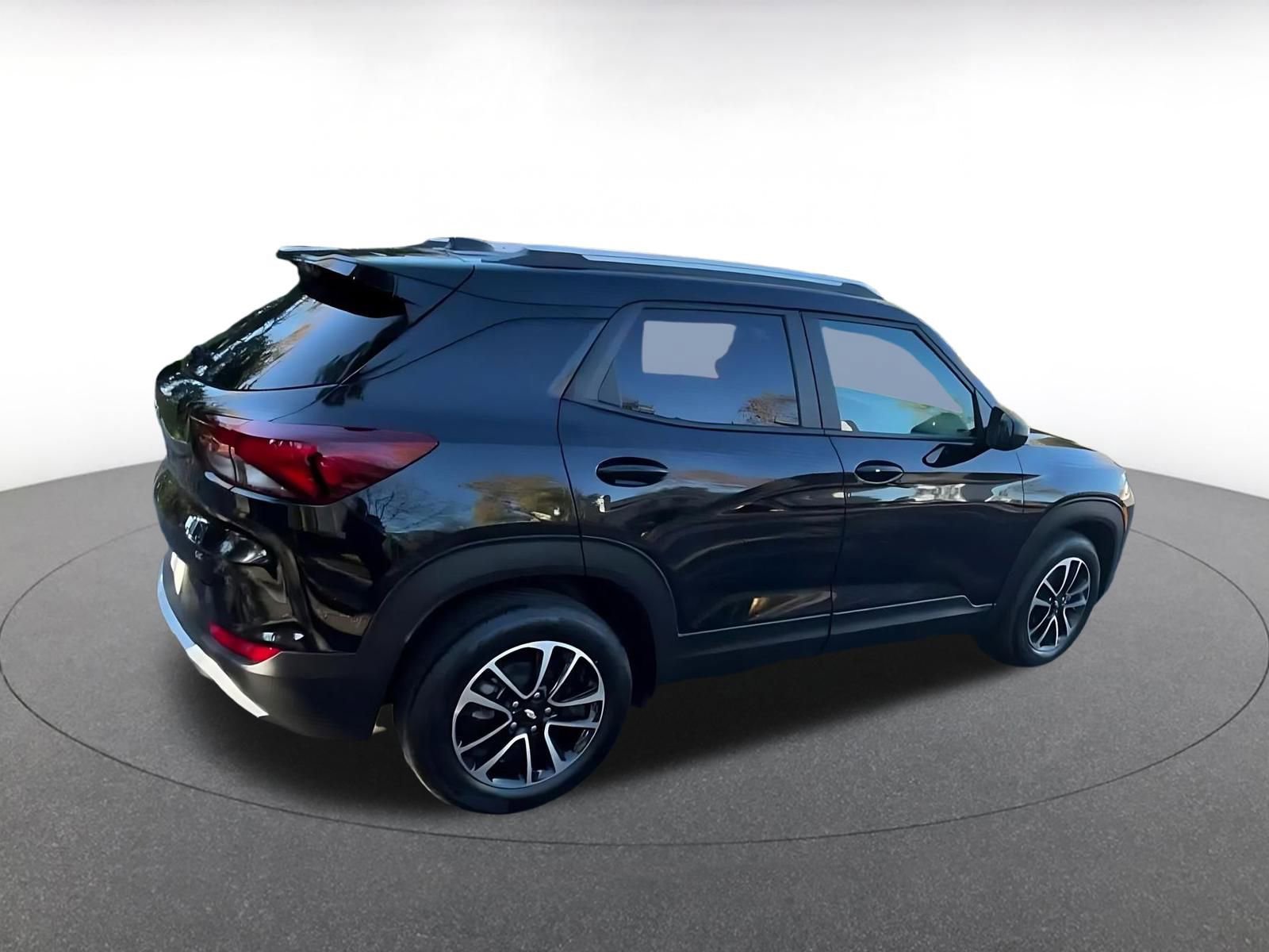 Used 2025 Chevrolet TrailBlazer LT image 14