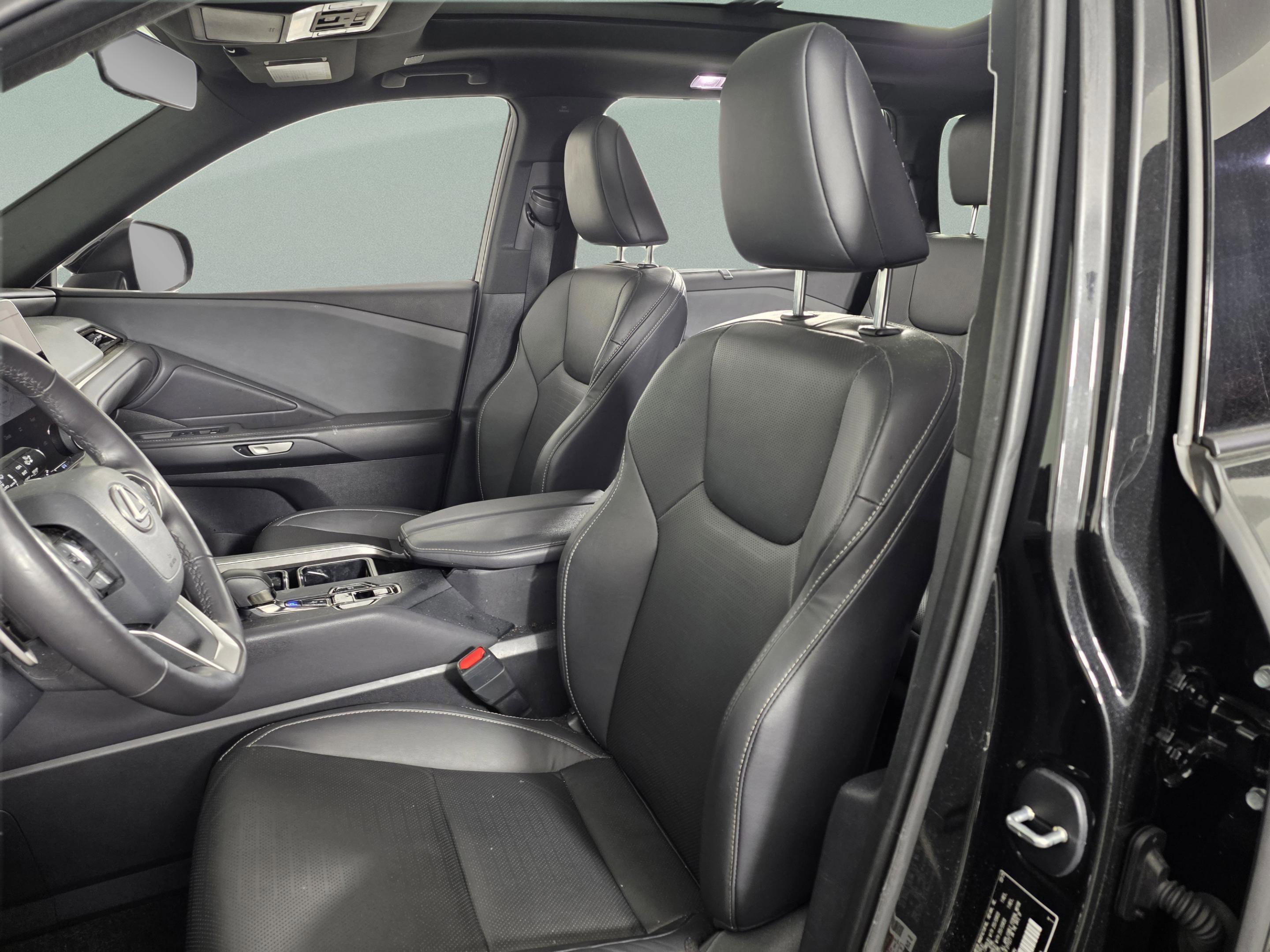 Certified 2025 Lexus TX 350 FWD w/ Technology Package image 10