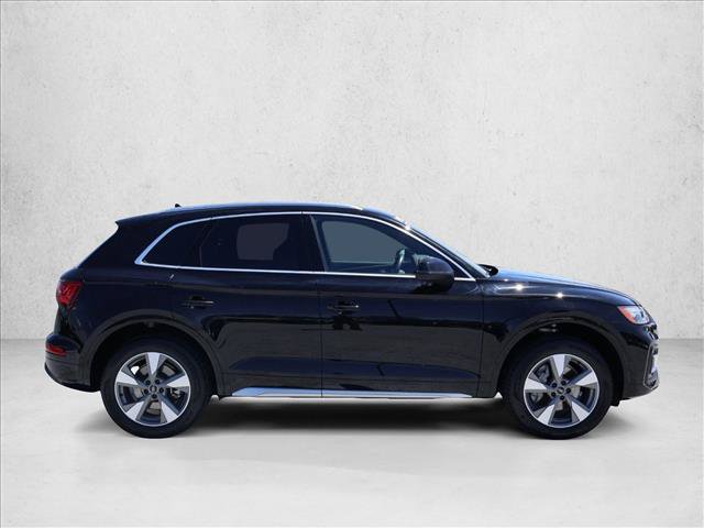 Used 2023 Audi Q5 2.0T Premium w/ Convenience Package AWD/4WD image 4