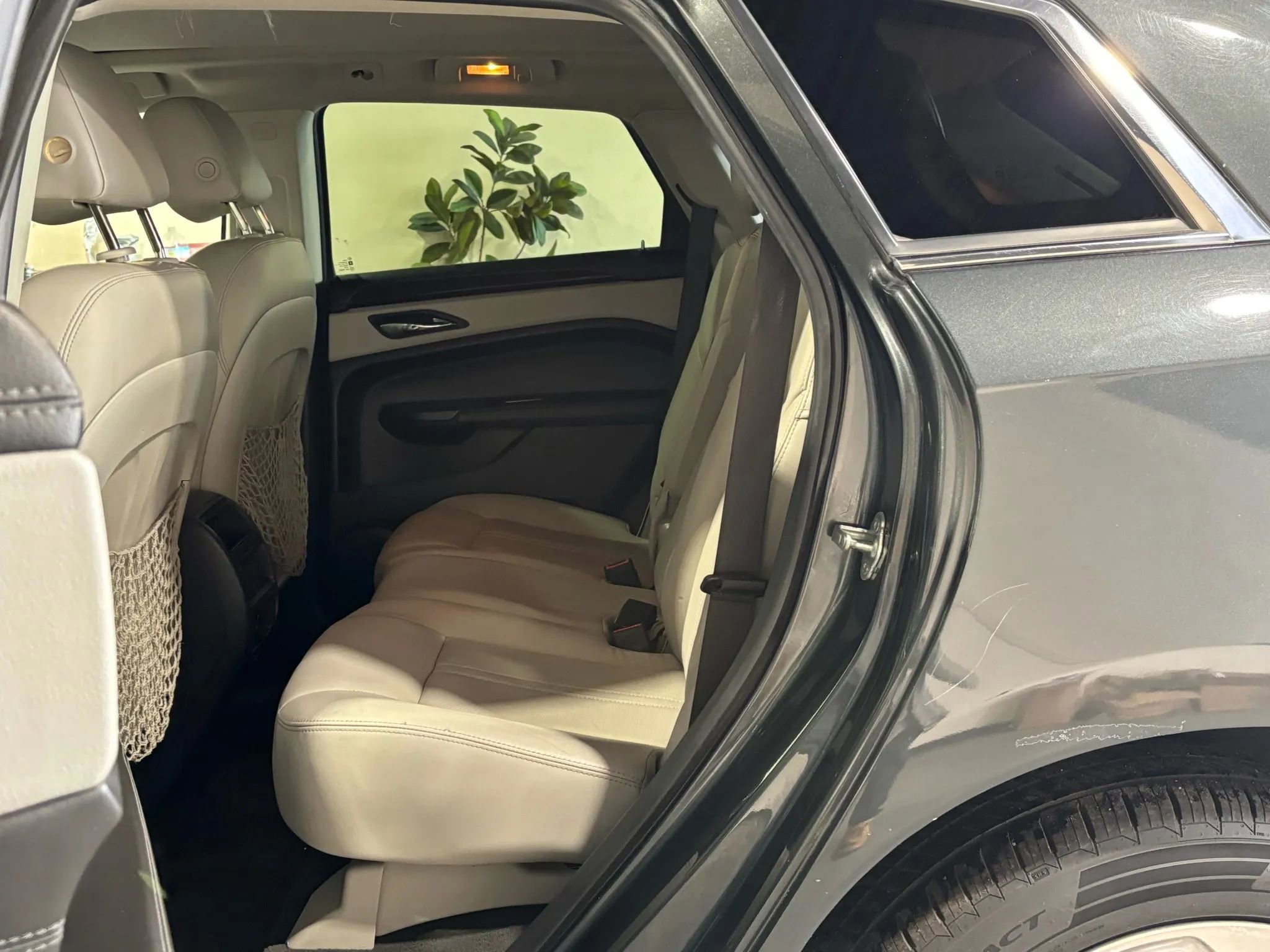 Used 2014 Cadillac SRX Performance w/ Driver Awareness Package FWD image 10