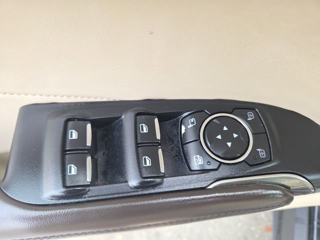 Used 2017 Lincoln MKC Reserve image 17