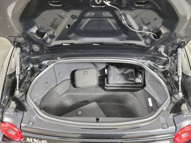 Used 2024 MAZDA MX-5 Miata RF Grand Touring w/ Weather Package image 9