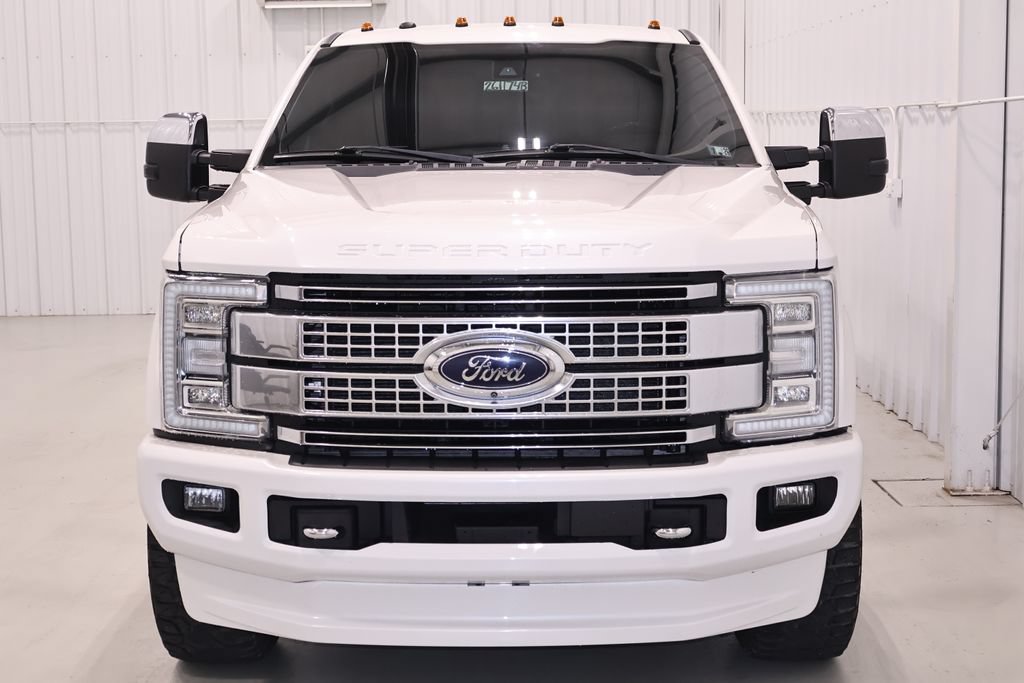 Certified 2017 Ford F350 Platinum w/ Platinum Ultimate Package AWD/4WD image 4