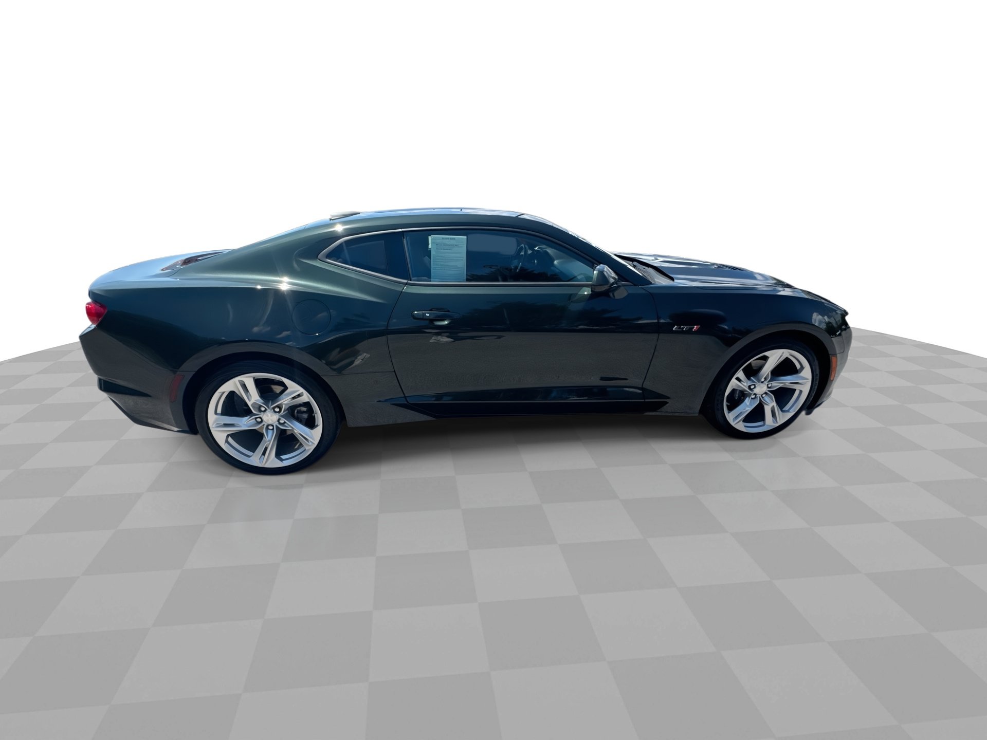 Used 2020 Chevrolet Camaro LT RWD image 9