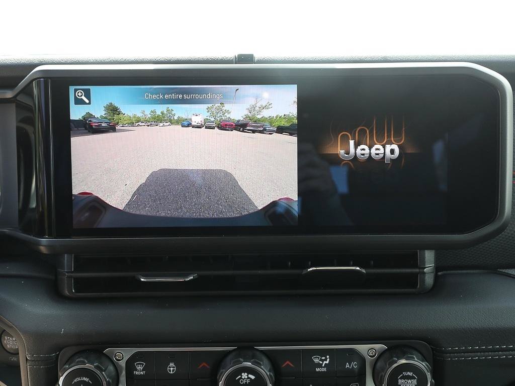 New 2026 Jeep Gladiator Rubicon AWD/4WD image 17