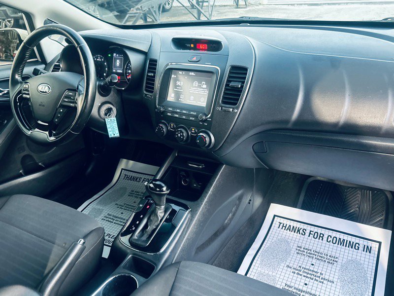 Used 2017 Kia Forte S image 15