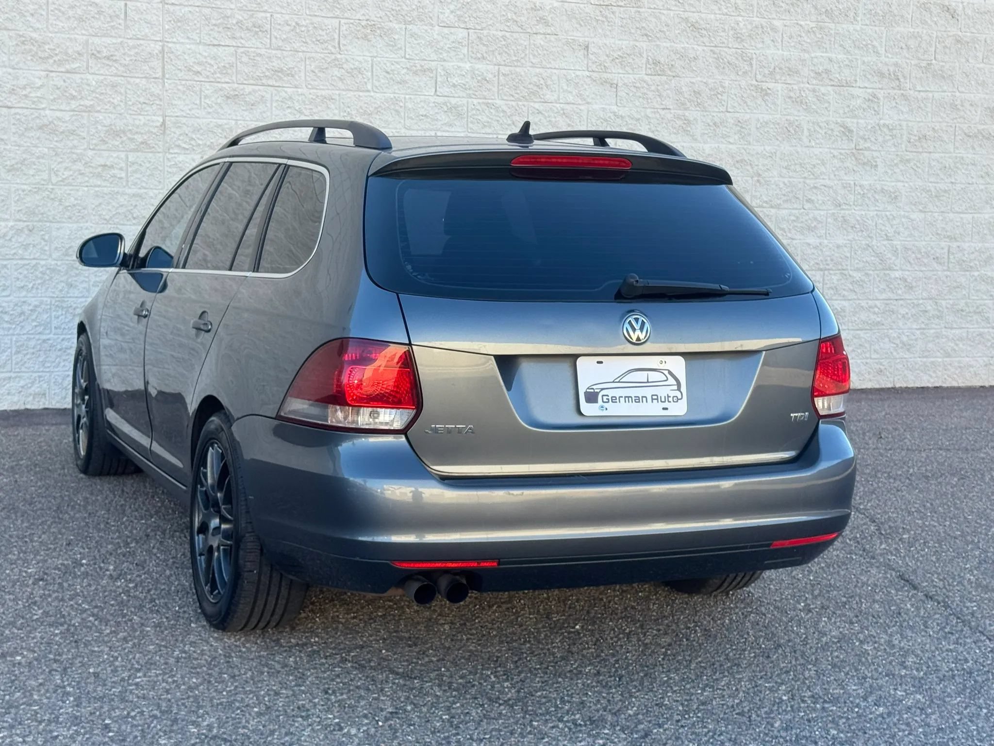 Used 2012 Volkswagen Jetta TDI FWD image 4
