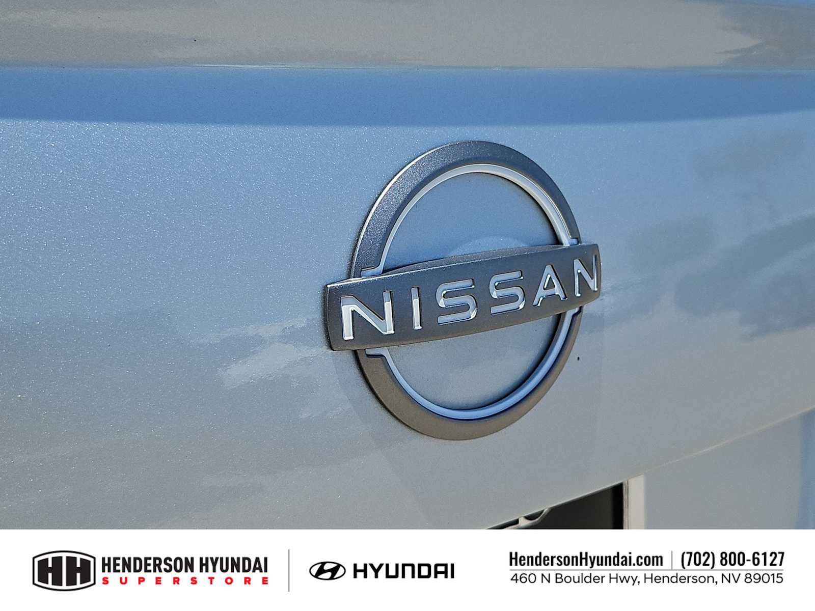 Used 2023 Nissan Versa SV FWD image 11