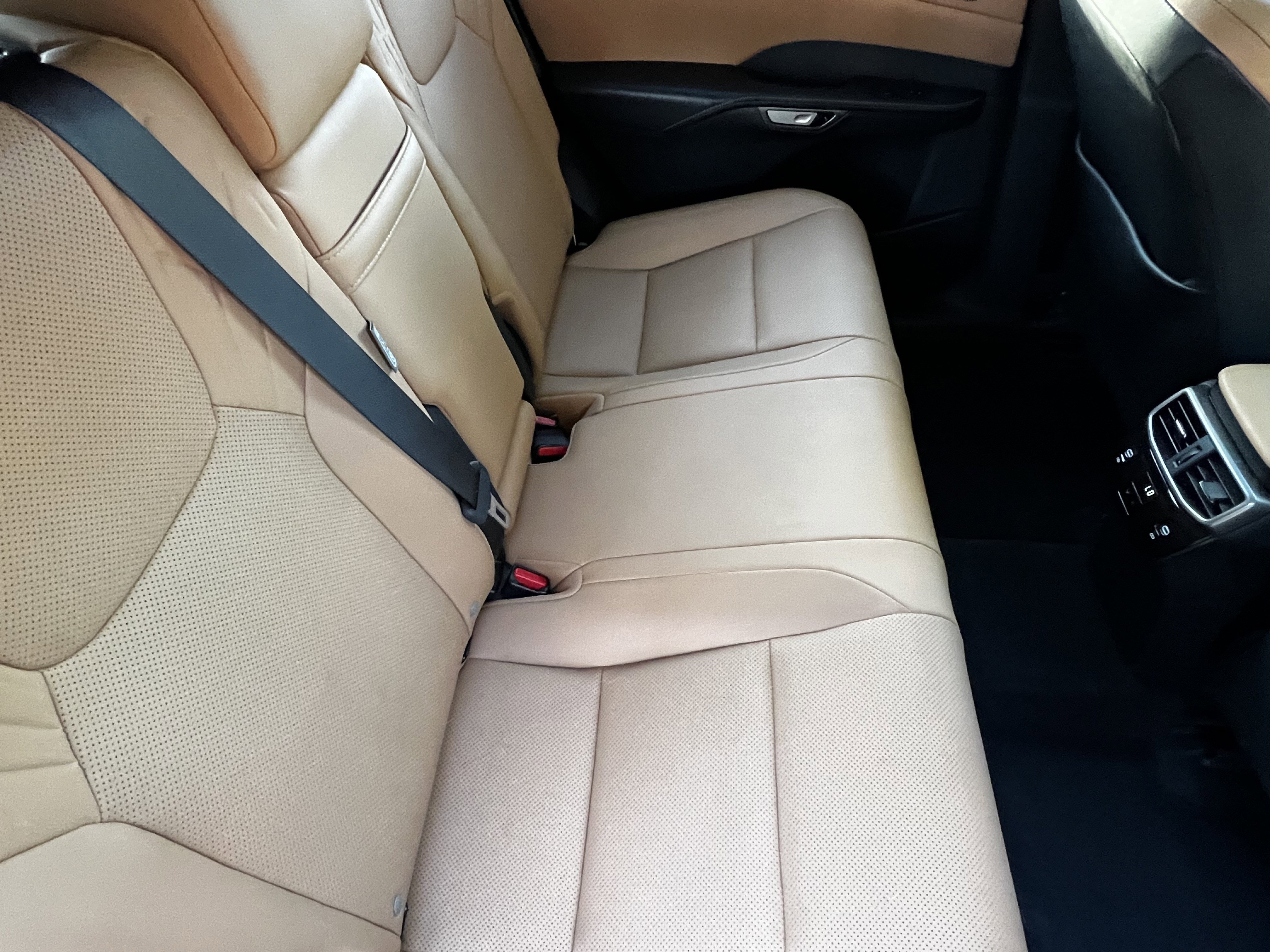 Used 2024 Lexus RX 350 Premium w/ Accessory Package (Z1) FWD image 38