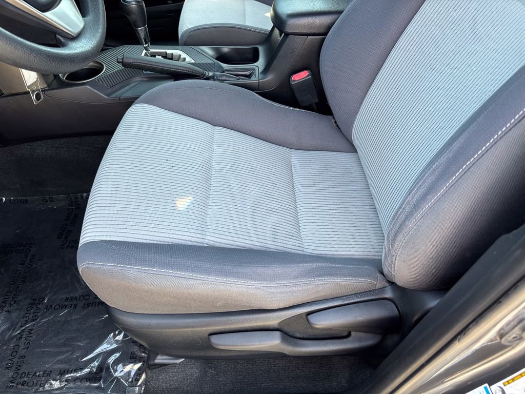 Used 2015 Toyota RAV4 XLE AWD/4WD image 20