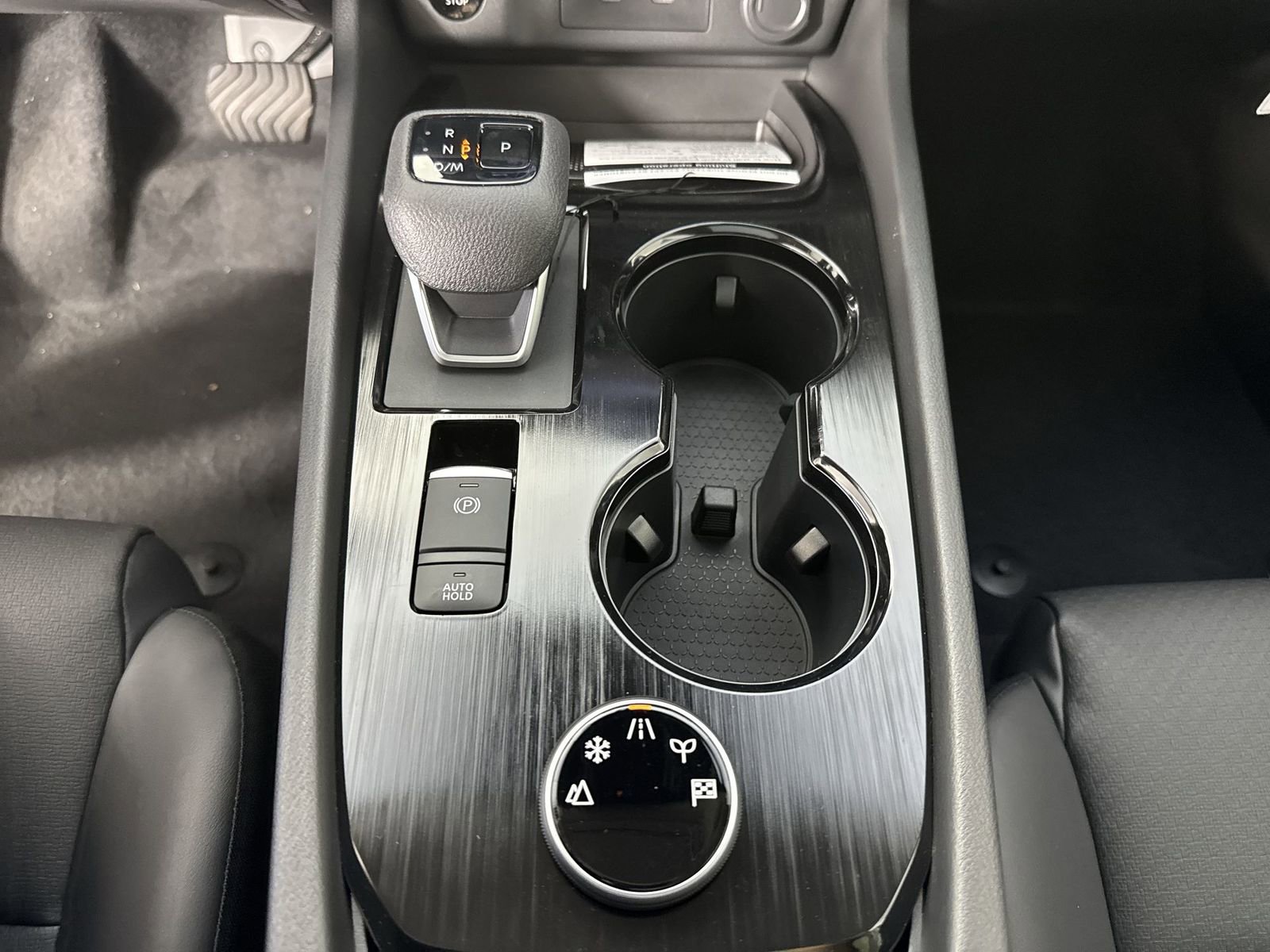 New 2026 Nissan Rogue SV w/ SV Premium Package image 17