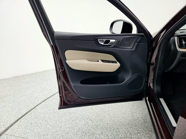 New 2026 Volvo XC60 B5 Plus w/ Climate Package AWD/4WD image 23