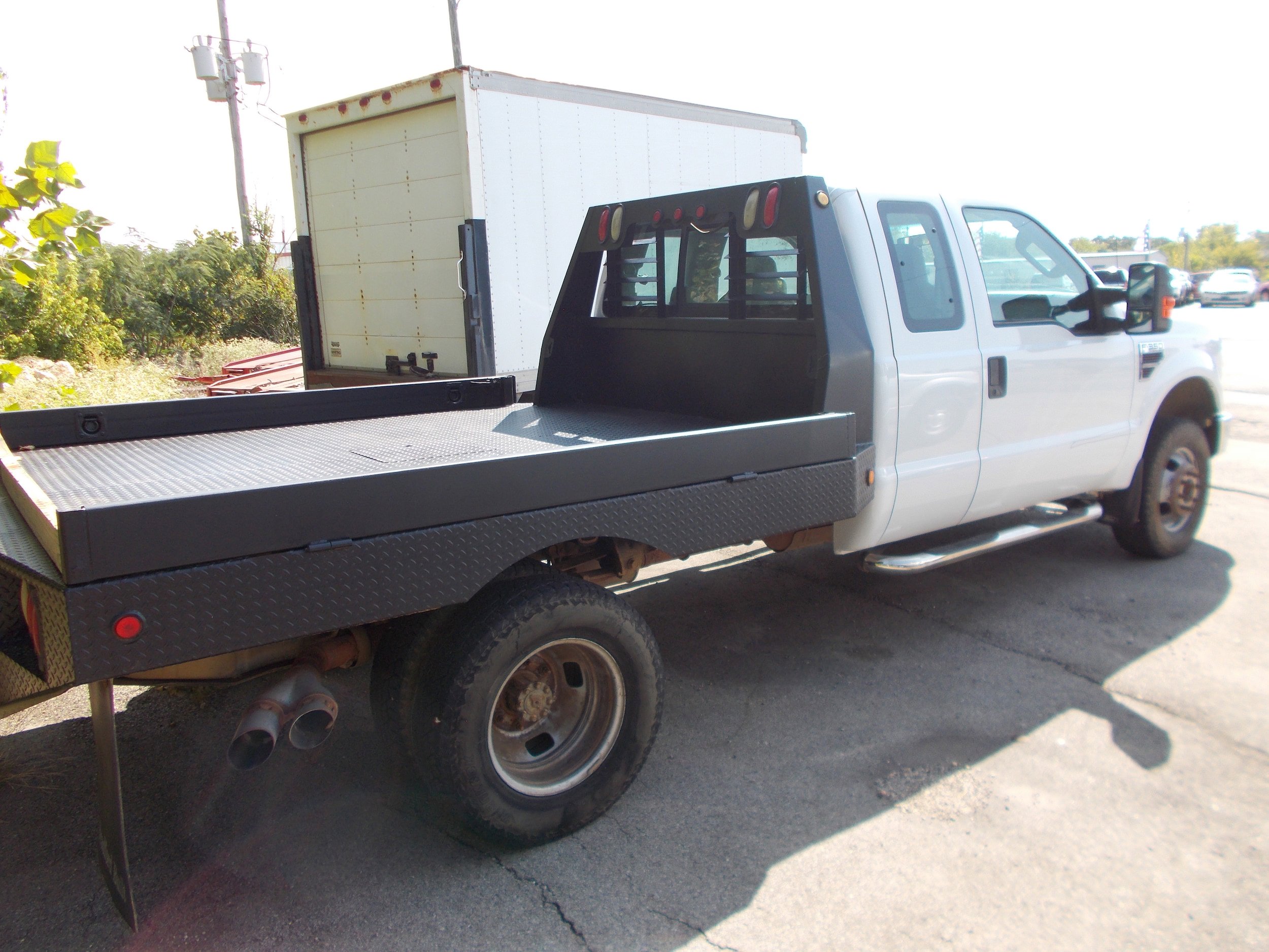 Used 2008 Ford F350 XLT AWD/4WD image 2