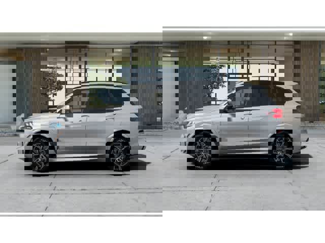 New 2025 BMW X5 xDrive50e w/ M Sport Package image 7