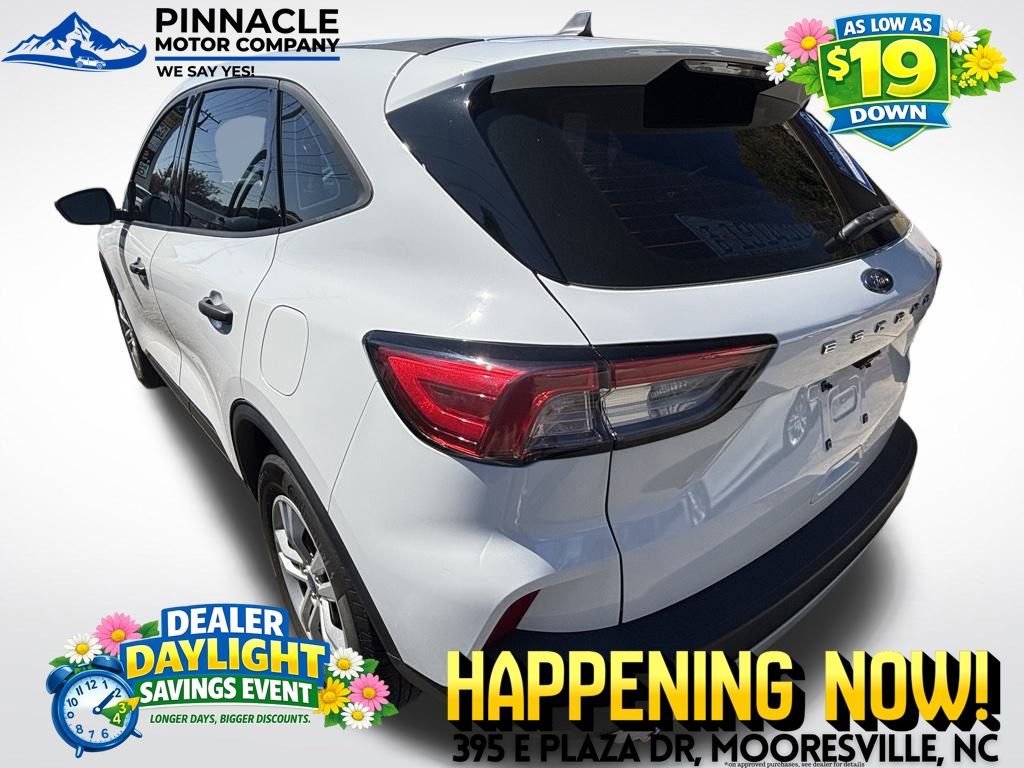 Used 2022 Ford Escape S image 4