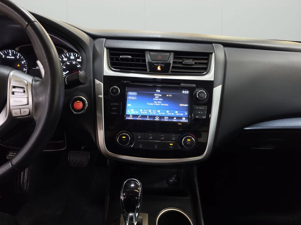 Used 2018 Nissan Altima 2.5 SR w/ SR Midnight Edition FWD image 20