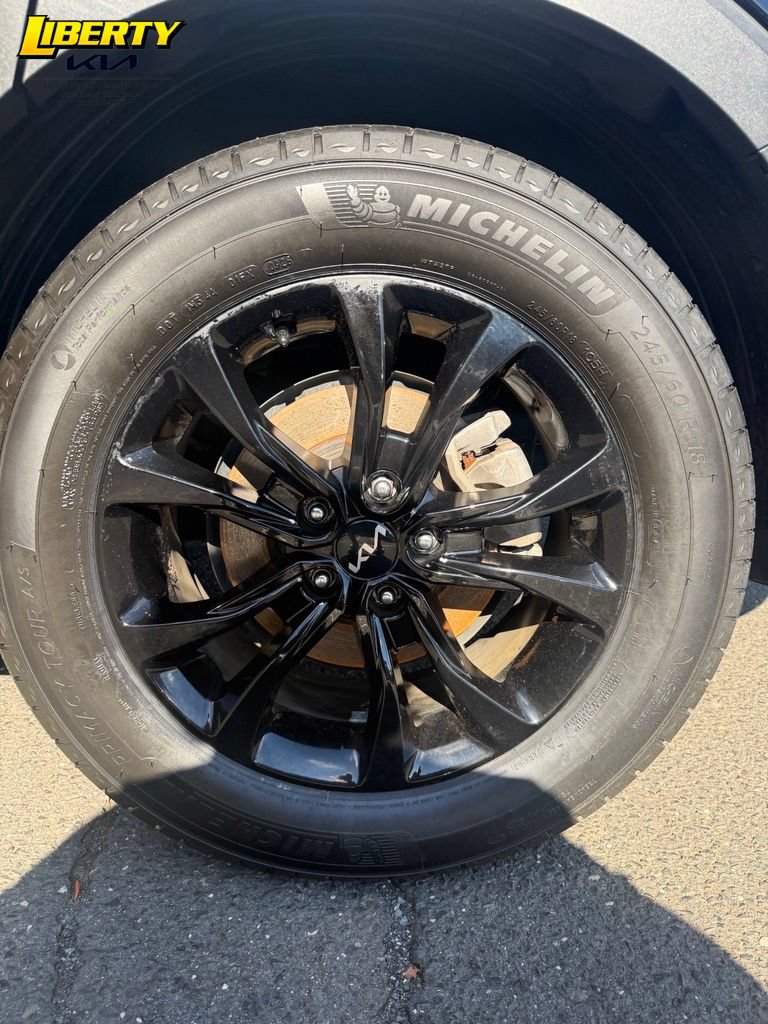 Used 2022 Kia Telluride LX AWD/4WD image 15