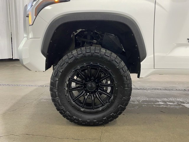 Used 2023 Toyota Tundra Limited image 23