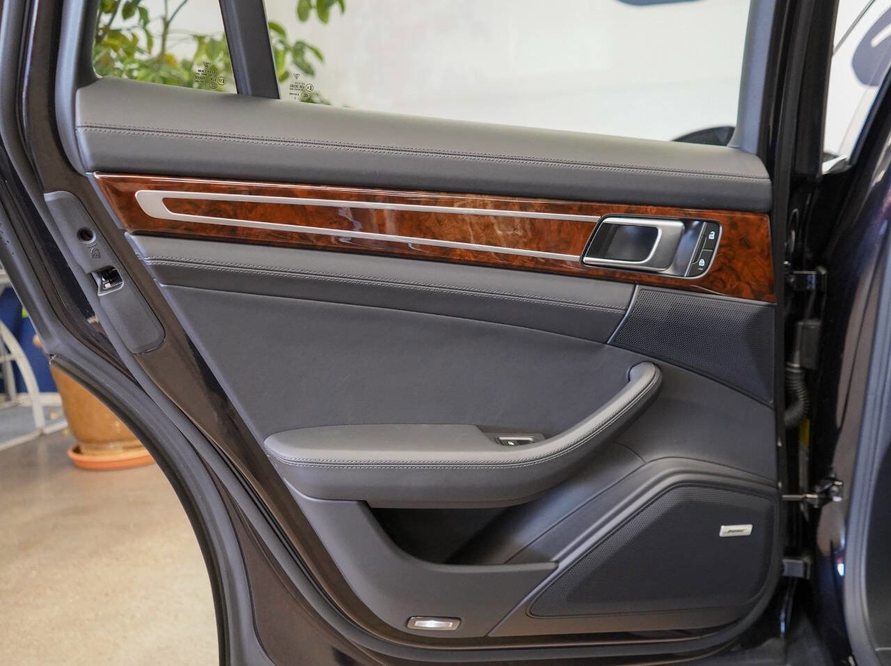 Used 2023 Porsche Panamera Turbo S image 70