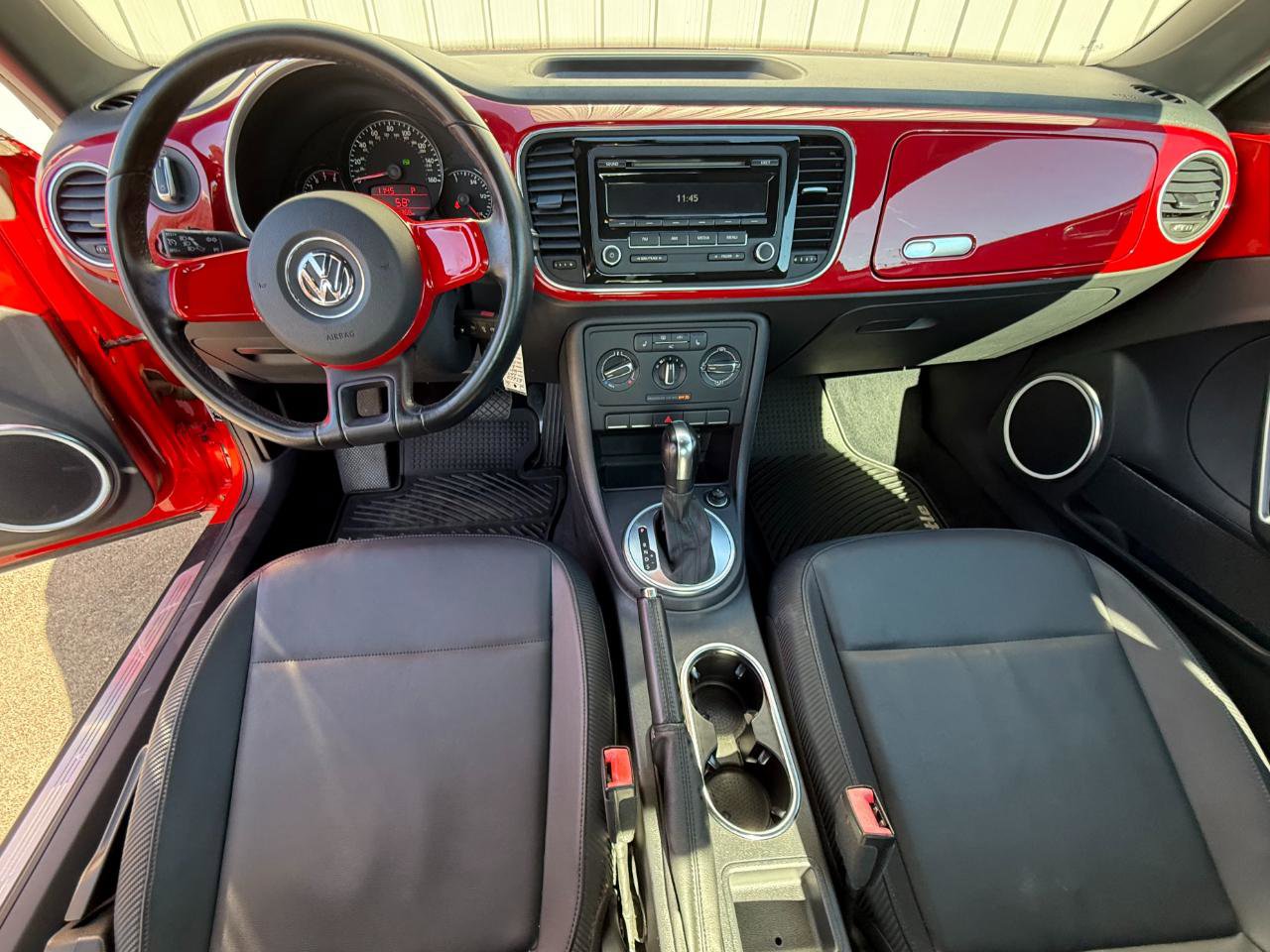 Used 2012 Volkswagen Beetle 2.5 FWD image 9