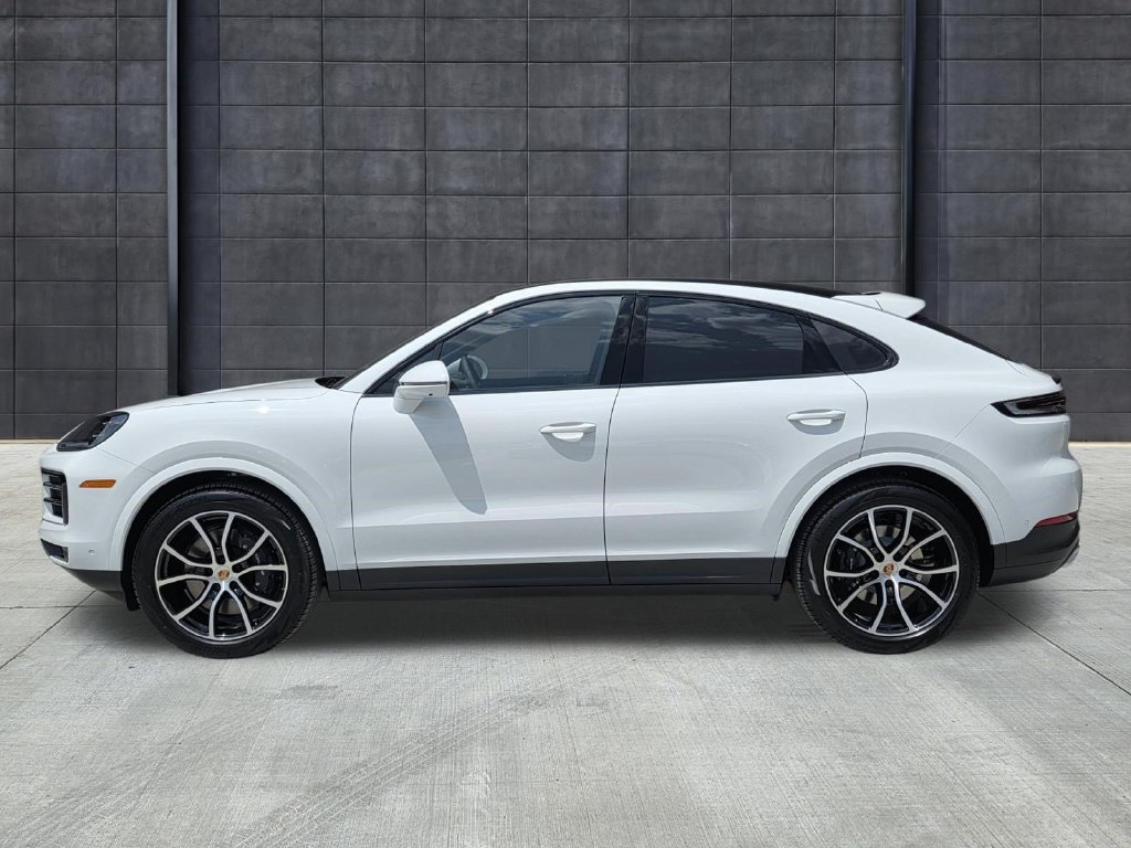 New 2026 Porsche Cayenne Coupe AWD/4WD image 2