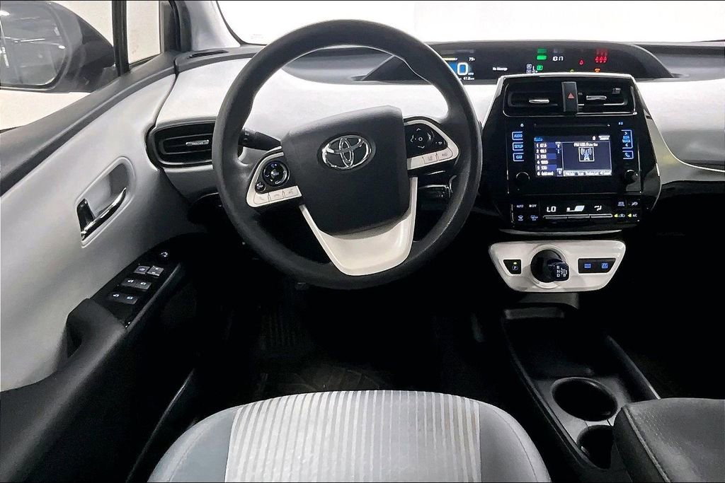 Used 2018 Toyota Prius One FWD image 7