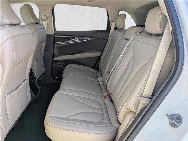 Used 2023 Lincoln Nautilus Standard image 18