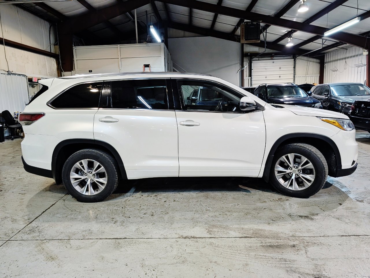 Used 2015 Toyota Highlander XLE image 10