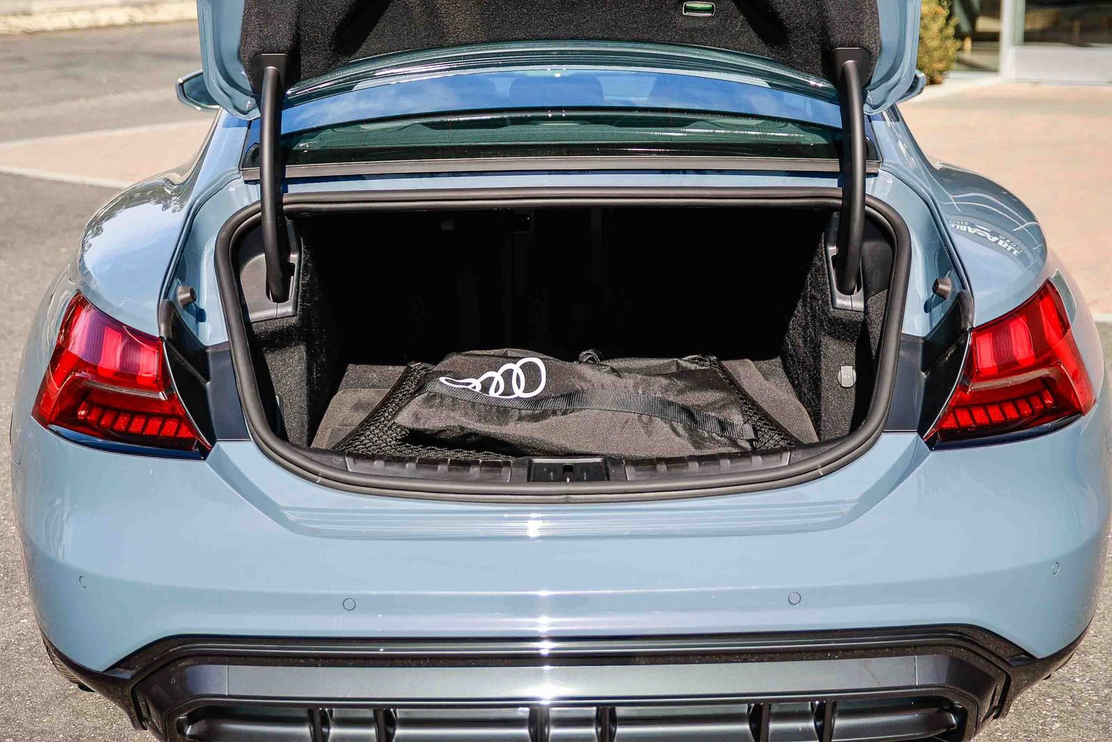 Used 2024 Audi e-tron GT Premium Plus image 29